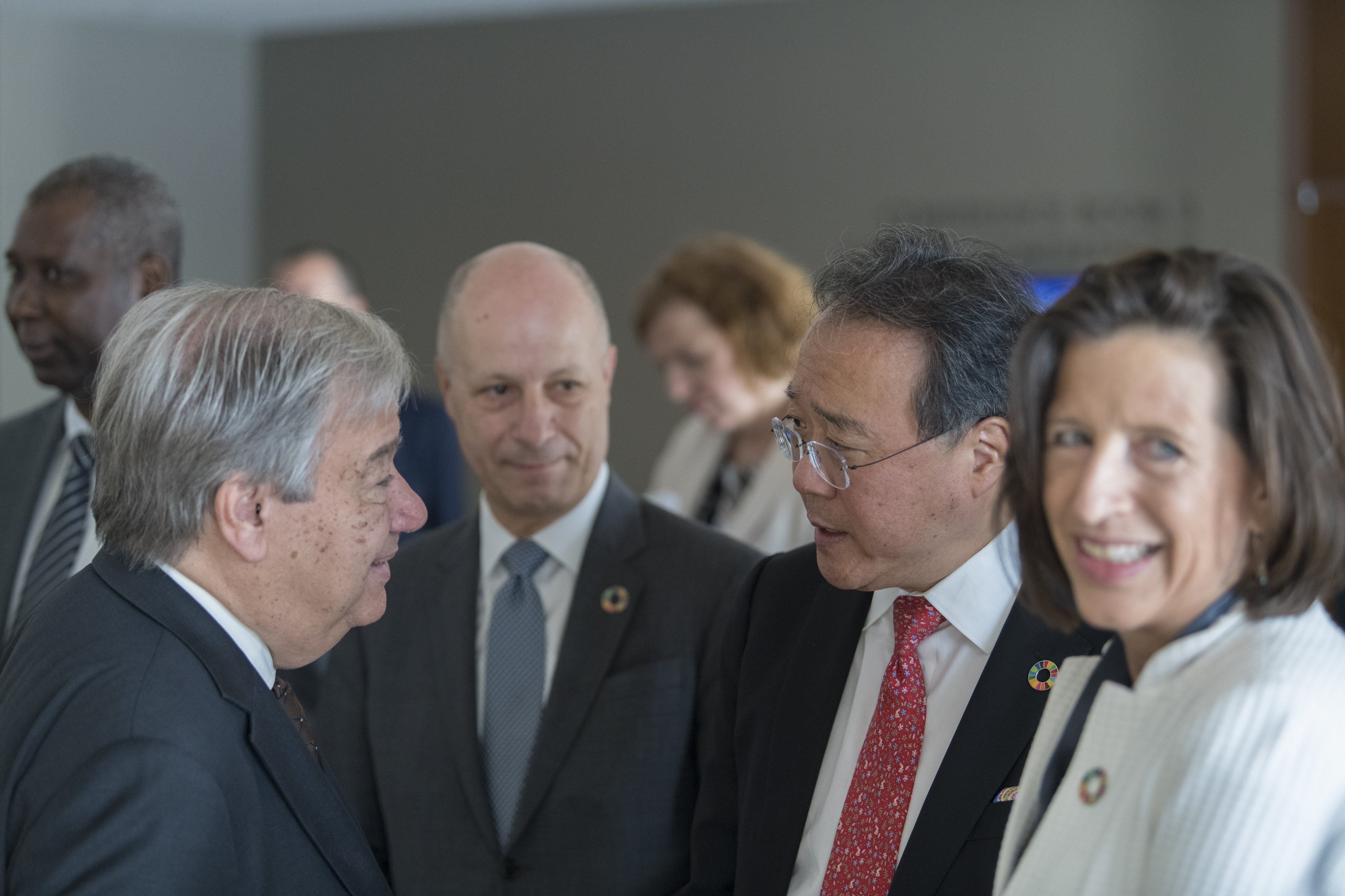 Secretary-General António Guterres speaks with Yo-Yo Ma, UN Messenger of Peace, at the Peace Bell ceremony in observance of the International Day of Peace (21 September). 20 Sept 2019. 51Թ, New York/UN Photo/Mark Garten